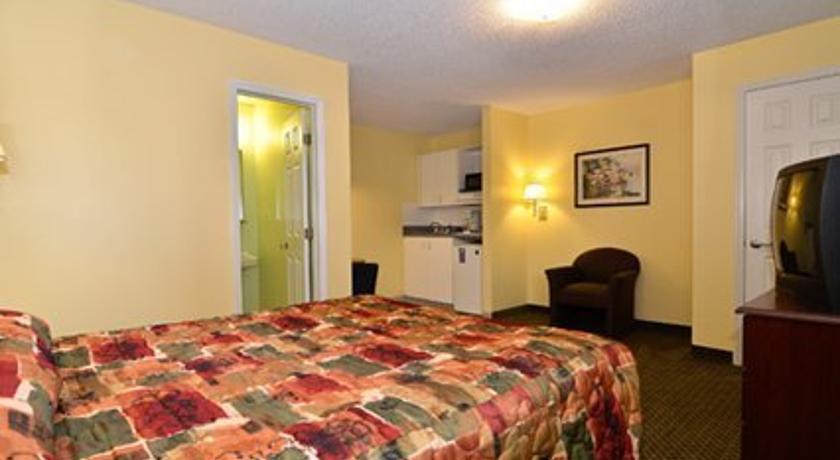 Suburban Studios Charlotte-Ballantyne Oda fotoğraf