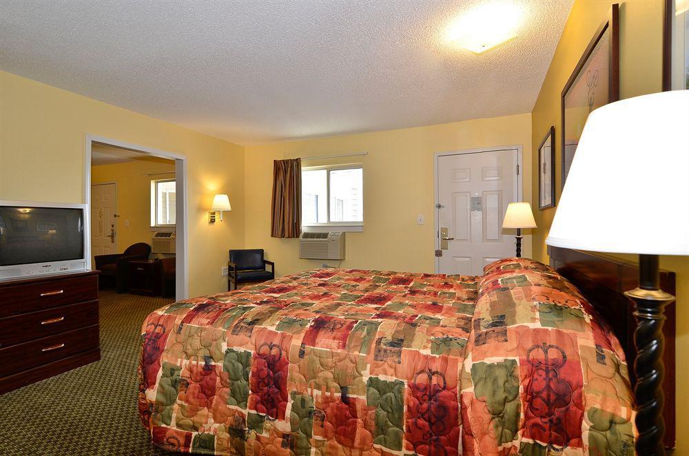Suburban Studios Charlotte-Ballantyne Dış mekan fotoğraf